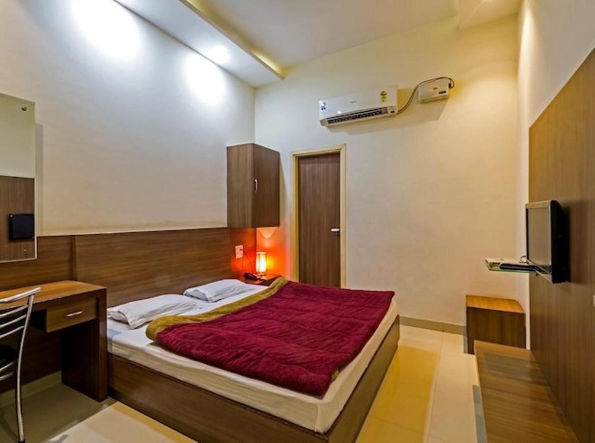 Hotel Palace Amritsar Exterior foto